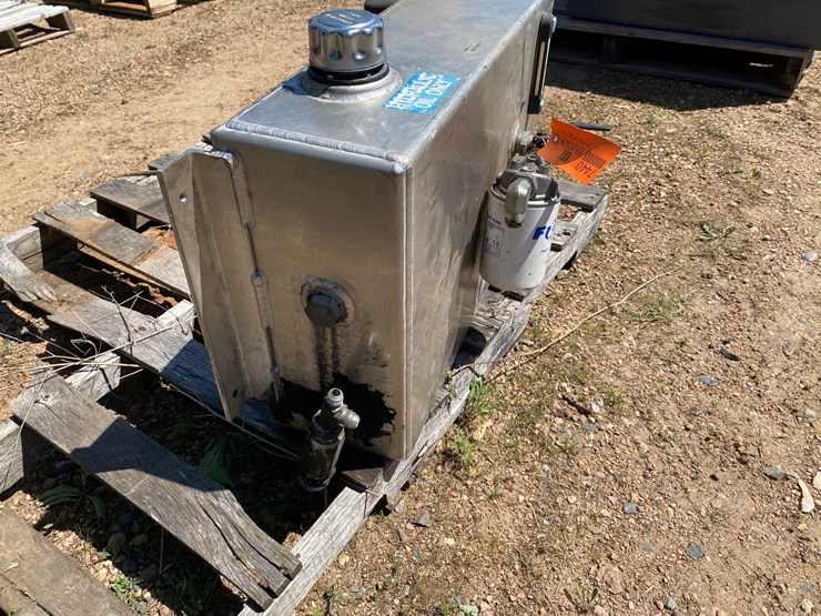 #7440-•-stainless-steel-hydraulic-tank-image-11