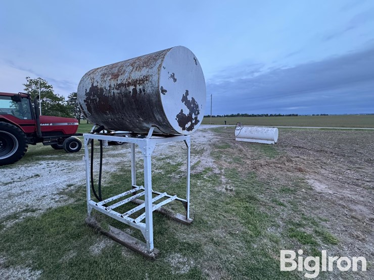 500-gal-fuel-tank-on-stand-image-7