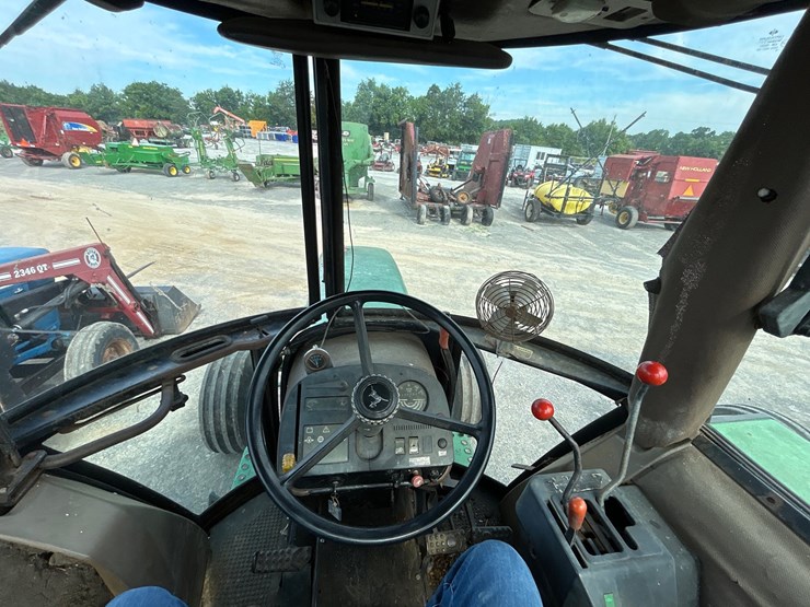 john-deere-2140-image-10