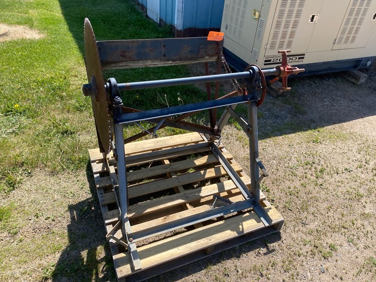#7064-•-belt-driven-buzz-cut-saw-(deerbrook,-wi)-image-12