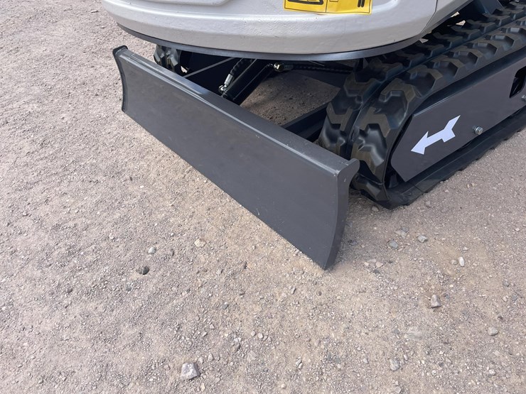#2663-•-unused-cfg-mini-excavator-image-40