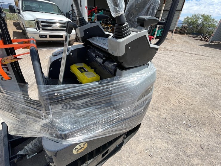 #2665-•-unused-2026-mini-excavator-image-26