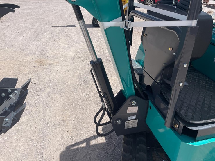 #2660-•-unused-cfg-mini-excavator-image-22