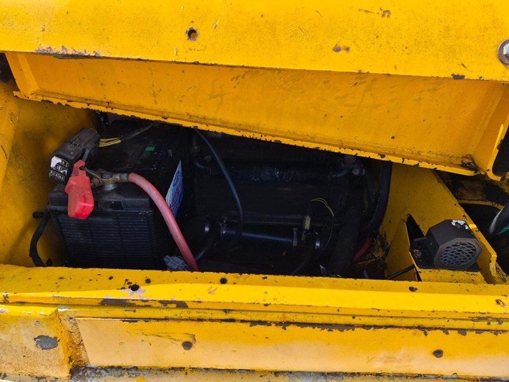 1998-jcb-520-image-21