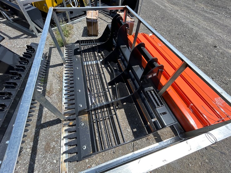 #76-•-78”-skid-steer-land-leveler-image-2