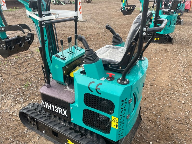 #2022-•-2026-cfg-mh13rx-mini-excavator-image-16