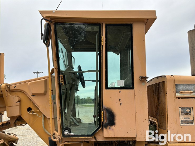 1994-deere-770bh-image-10