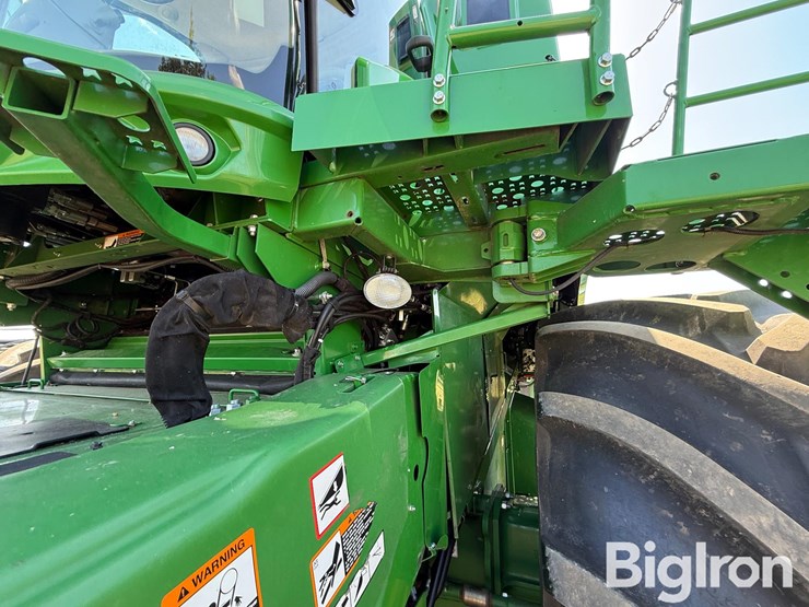 2020-john-deere-s790-image-12