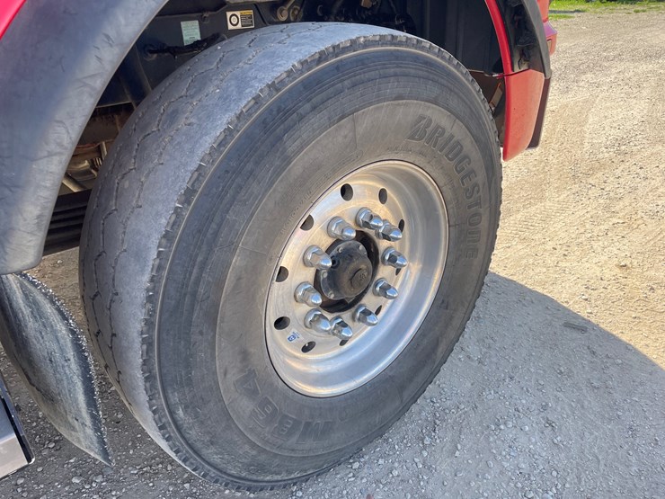 2019-kenworth-t880-image-19