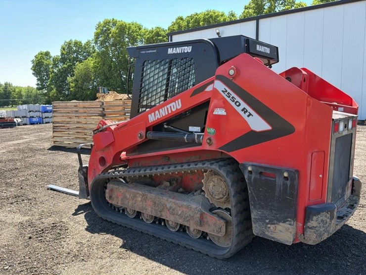 2023-manitou-2550rt-image-3