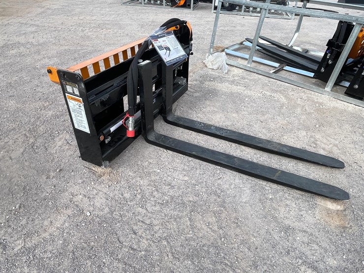 #2780-•-unused-2026-wolverine-adjustable-hydraulic-pallet-fork-attachments-image-5