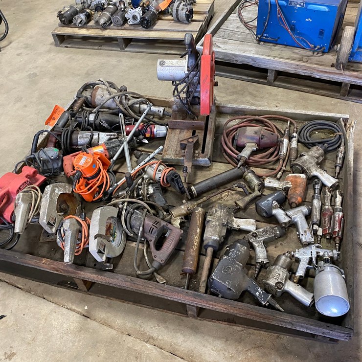 #7507 • Pallet of Various Shop Tools (Antigo, WI)