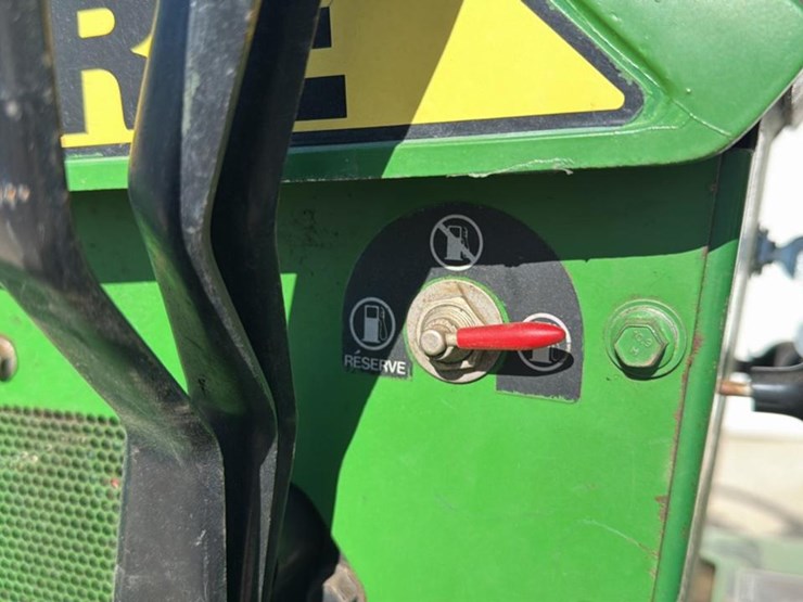 john-deere-318-image-11