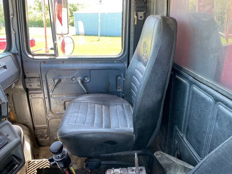 mack-dm688s-image-53