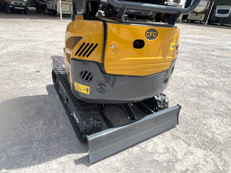 #2661-•-unused-cfg-mini-excavator-image-29