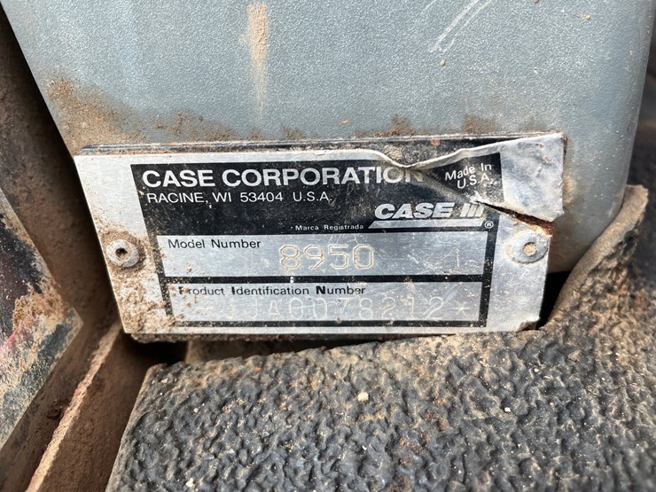 case-ih-8950-image-68