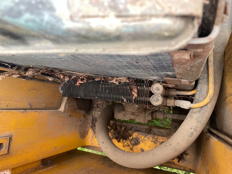 #302-•-liftmaster-rough-terrain-forklift-(boyceville-wi)-image-93