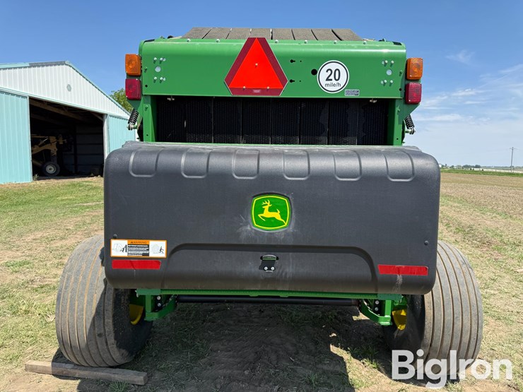 2022-john-deere-560m-image-6