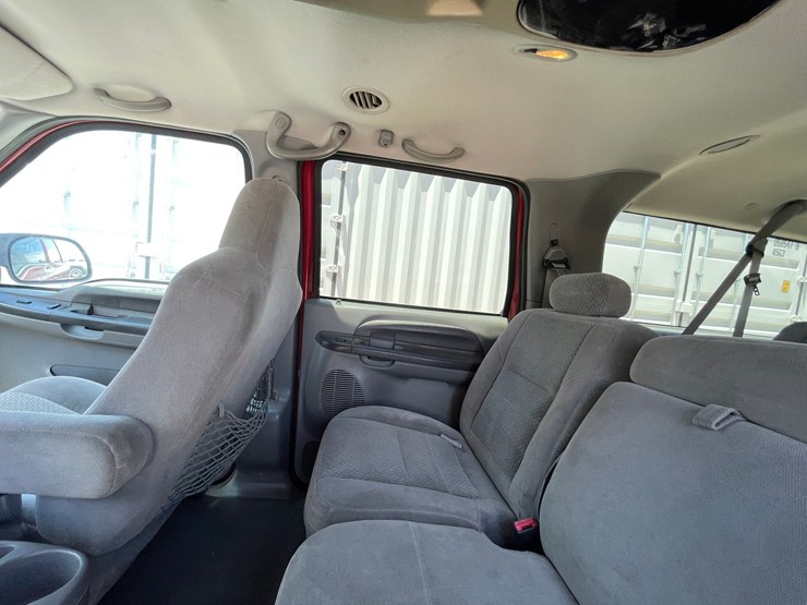 2002-ford-excursion-image-23