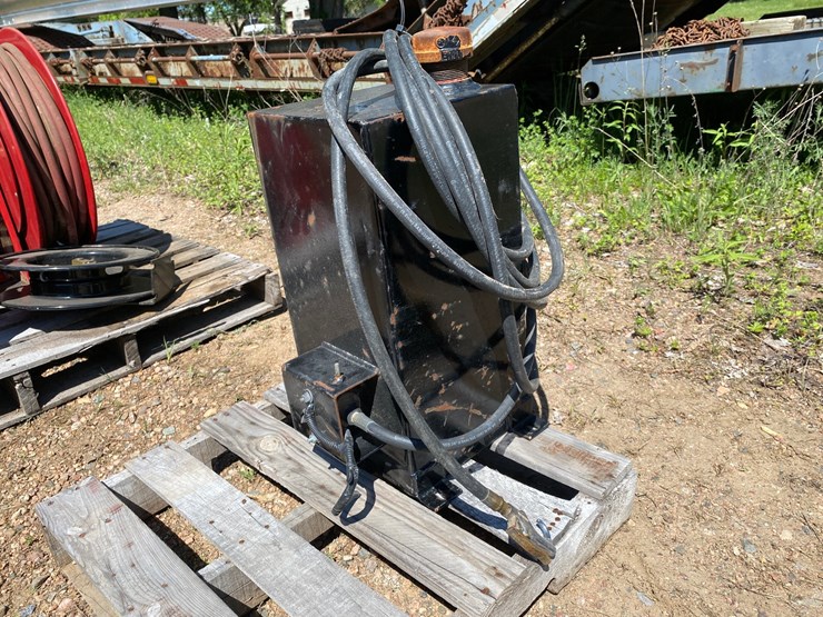 #7447-•-www-engineering-k8e1-fuel-tank-(antigo,-wi)-image-2