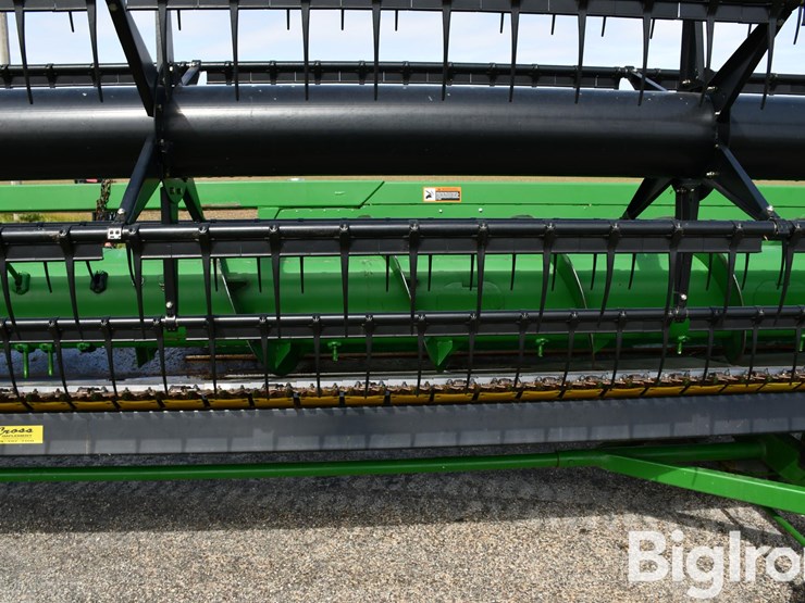 2017-john-deere-635f-image-19
