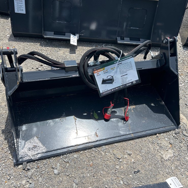 #113 • MINI SKID STEER 4-IN-1 BUCKET