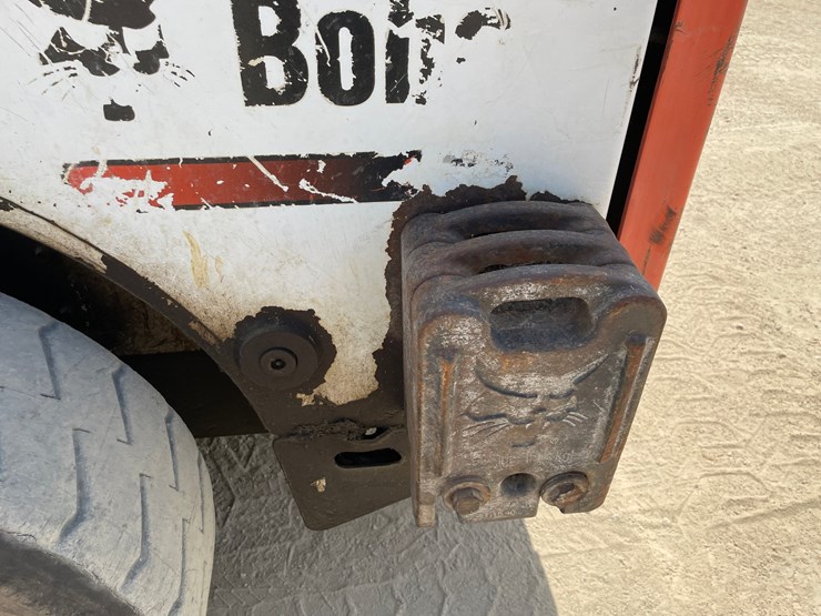 2013-bobcat-s650-image-20