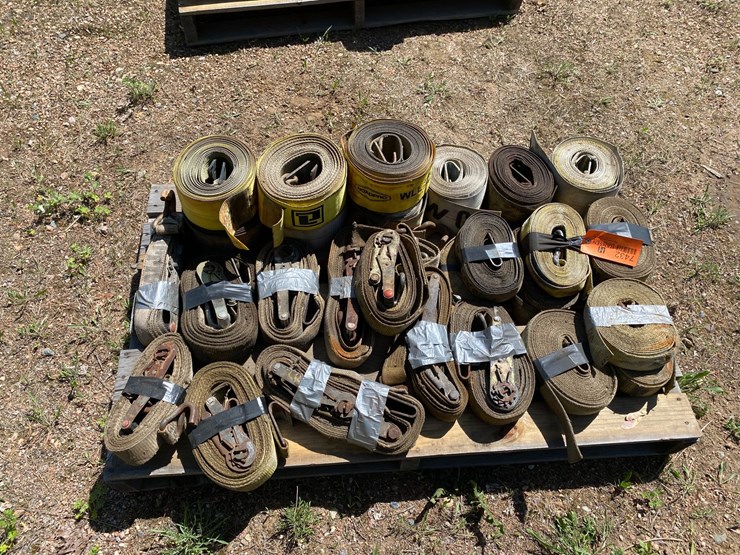 #7432-•-pallet-of-2"-ratchets-and-4"-straps-(antigo,-wi)-image-5