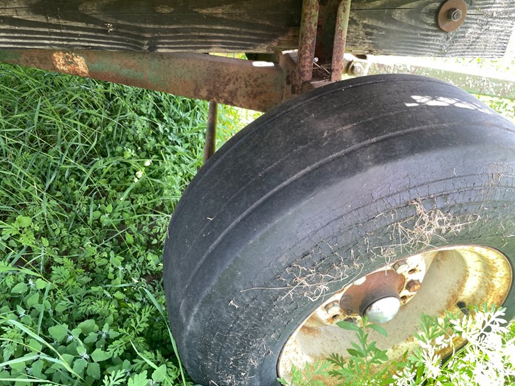 #2008-•-h&s-hay-wagon-with-john-deere-running-gear-(colfax-wi)-image-31