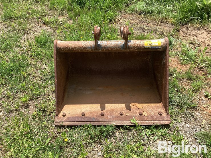 strickland-35"-excavator-bucket-image-2