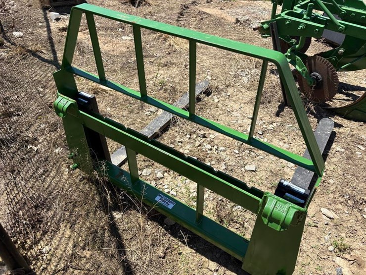 john-deere-kivel-pallet-fork-attachment-image-2