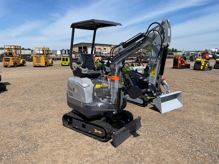 #2030-•-unused-2026-ats-mini-excavator-image-1