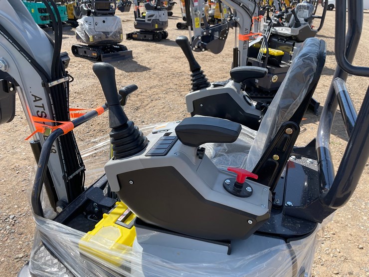 #2029-•-unused-2026-ats-mini-excavator-image-8