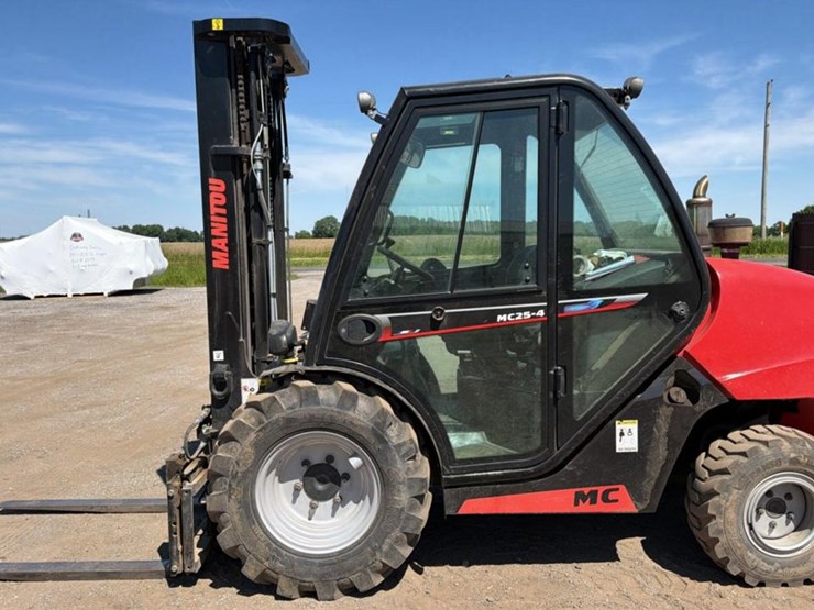 #1350-•-2022-manitou-mc25-4-forklift-image-2