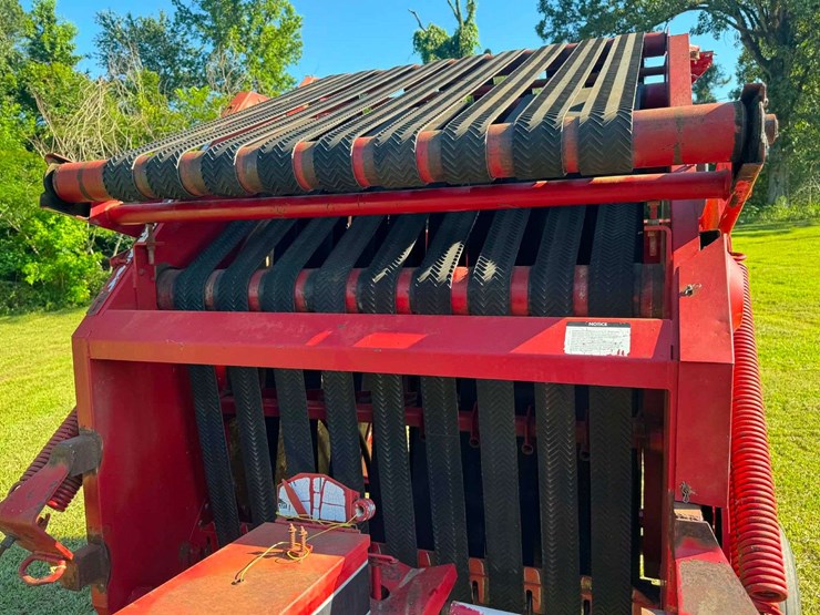 case-ih-8440-image-10