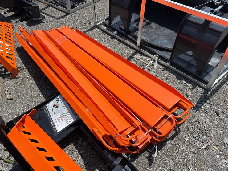 #83-•-(8)-sets-of-pallet-fork-extensions-image-1