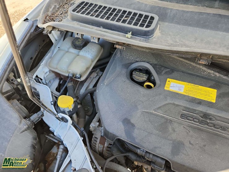 2016-ford-escape-se-image-28
