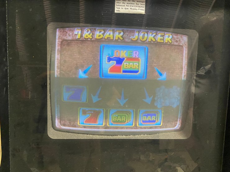 #7514-•-(2)-h&j-vending-slot-machines-(antigo,-wi)-image-5