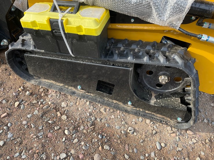 #2010-•-2026-agt-mx-crt23-compact-track-loader-image-14