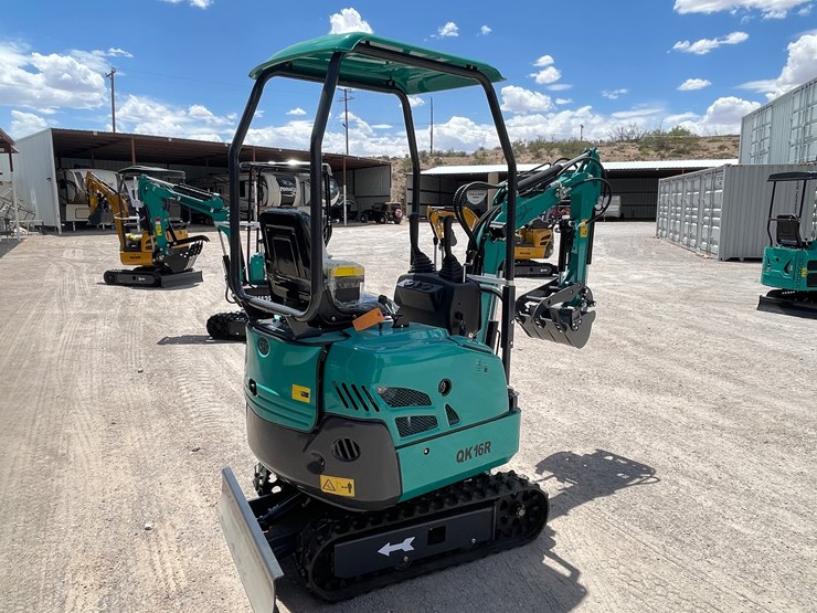 #2659-•-unused-cfg-mini-excavator-image-5