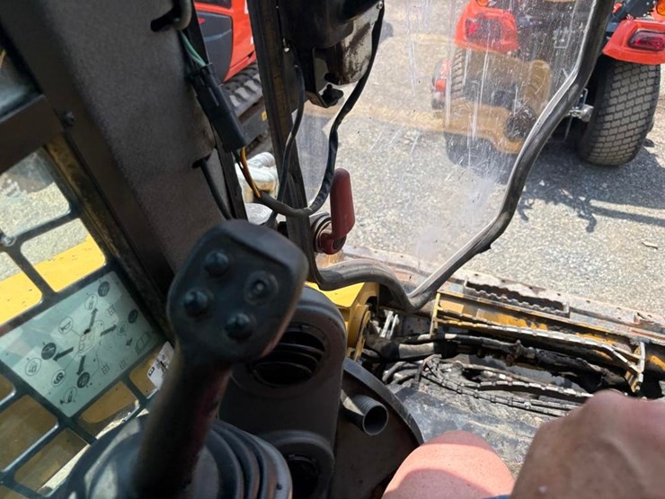 caterpillar-272d2-image-16