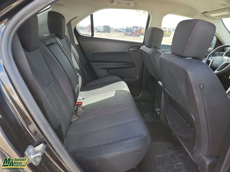 2017-chevrolet-equinox-image-18