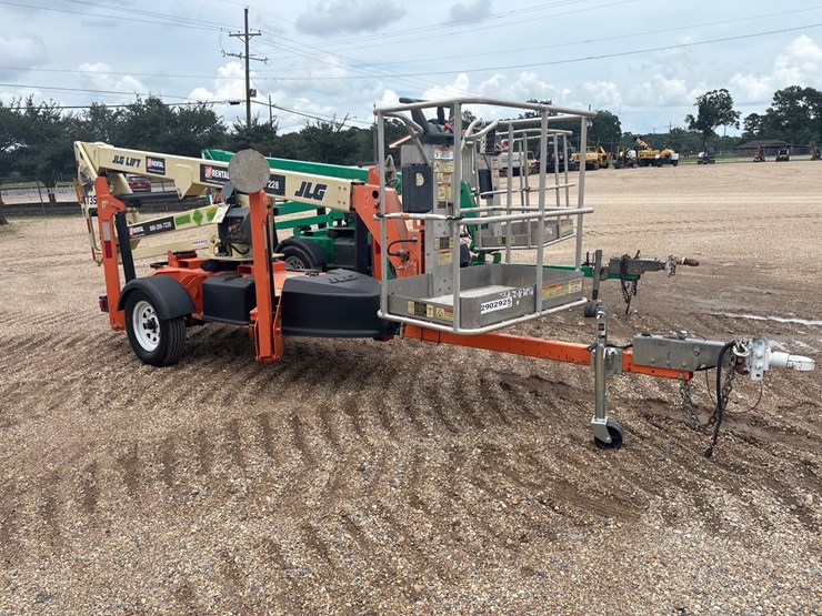 2020-jlg-t350-image-2