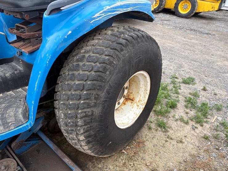 new-holland-tc25d-image-5