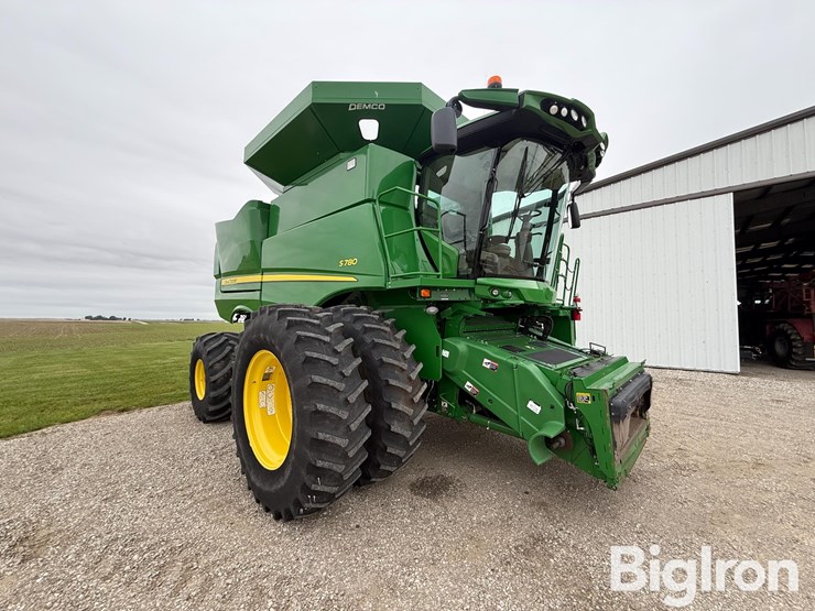 2019-john-deere-s780-image-3