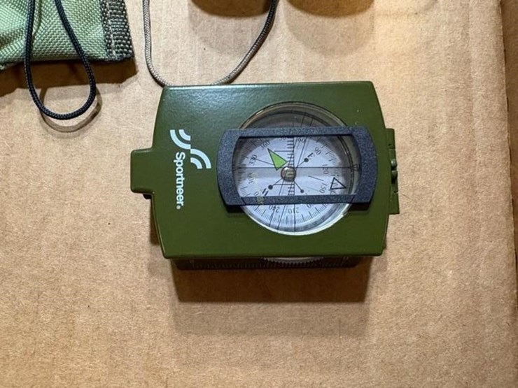 compass-&-tasco-binoculars-image-3