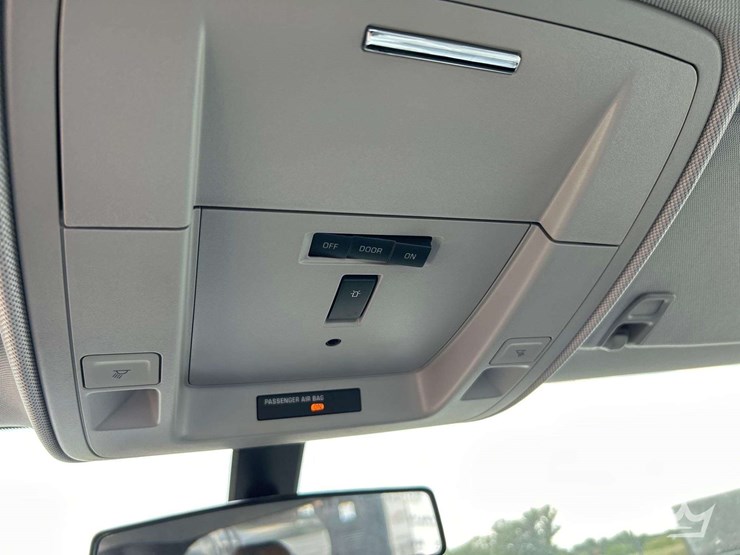 2024-chevrolet-silverado-5500hd-image-16