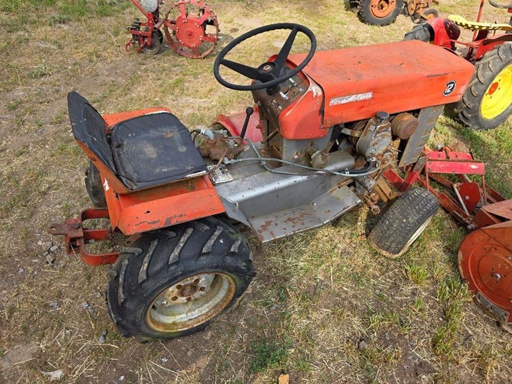1974-massey-ferguson-12-image-9