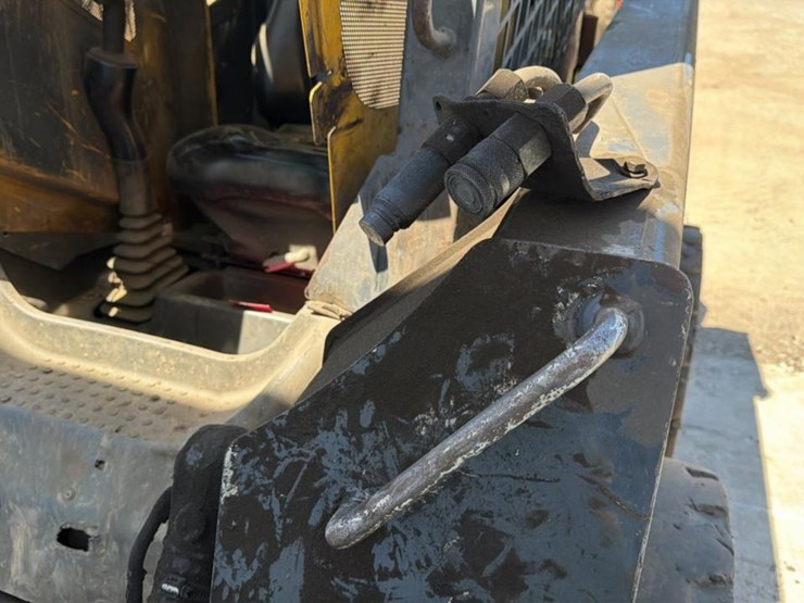 #1154-•-2010-john-deere318d-skid-steer-image-24