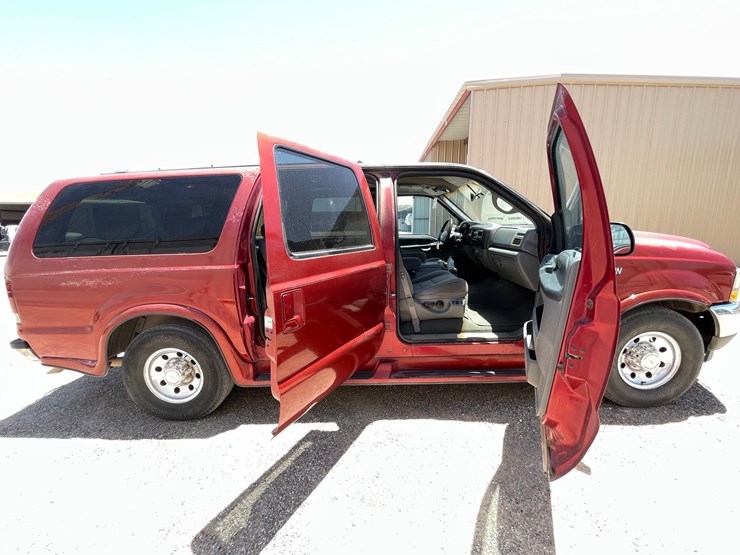 2002-ford-excursion-image-72